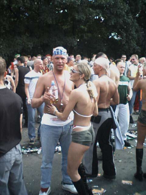 Photo vom Abend der Loveparade in Berlin am 21.07.2001