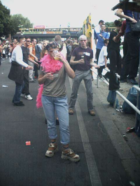 Photo von der Love Parade im Tiergarten in Berlin am 21.07.2001